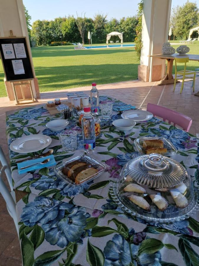 Borgo Dei Conti Della Torre Guest House Morsano al Tagliamento ภายนอก รูปภาพ