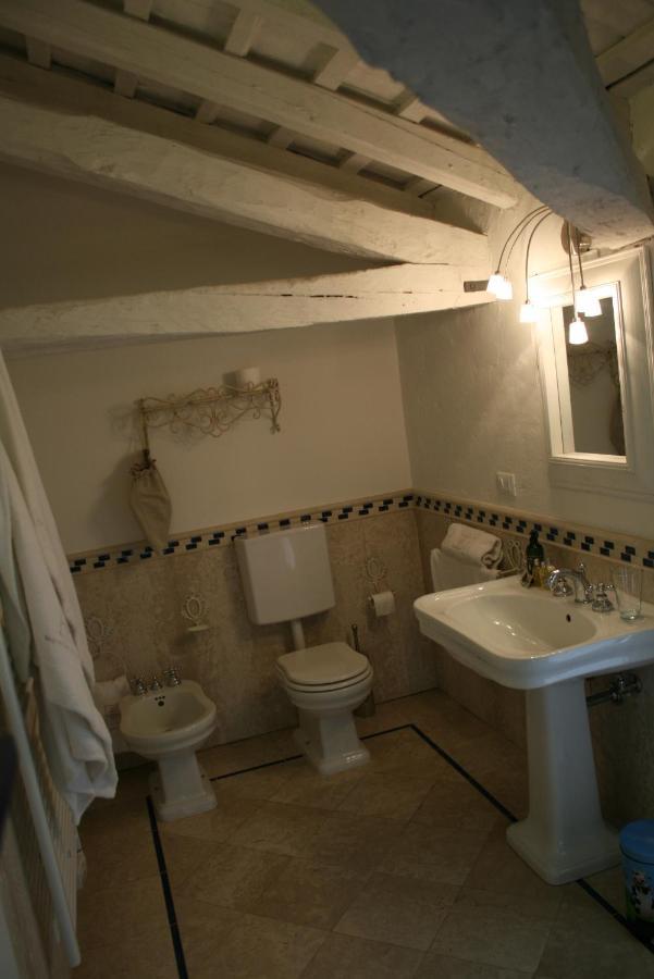 Borgo Dei Conti Della Torre Guest House Morsano al Tagliamento ภายนอก รูปภาพ